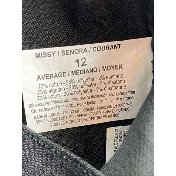 Gloria Vanderbilt 12 Amanda BootCut Classic Rise Black Jeans - Picture 7 of 9